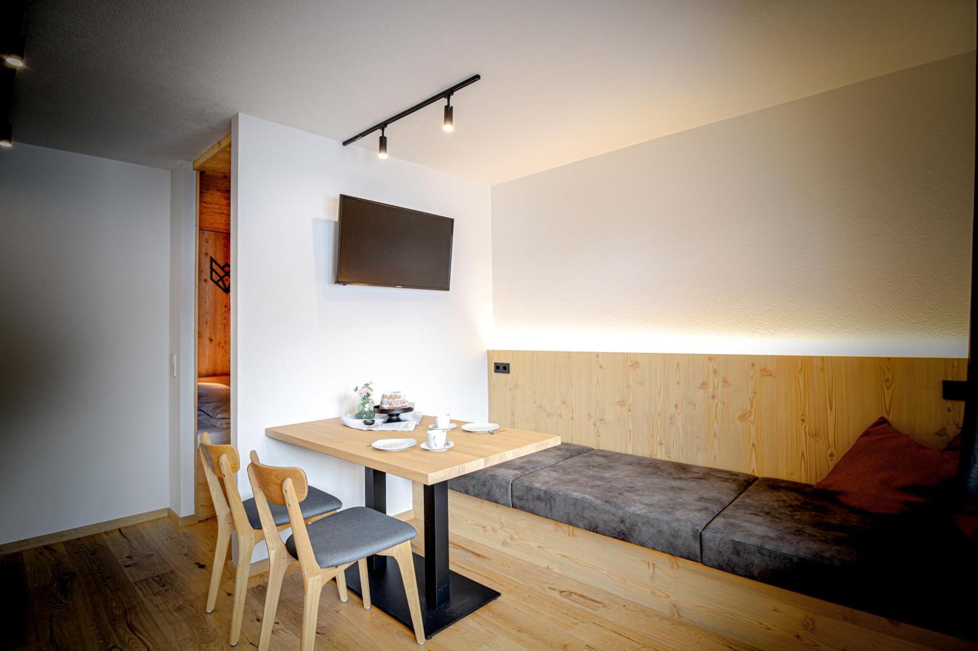 Wolf Apartments Padaun Vals Luaran gambar