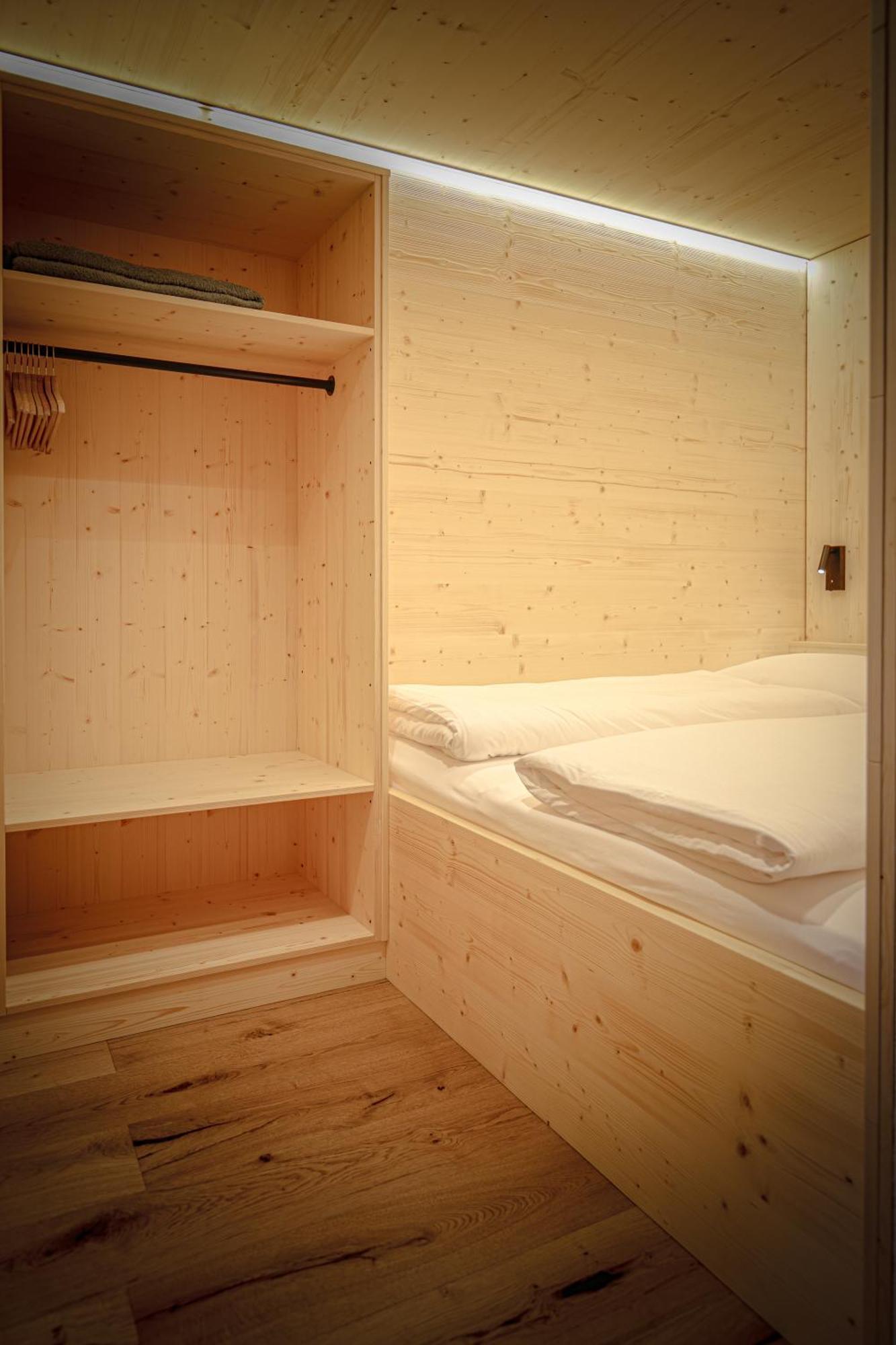 Wolf Apartments Padaun Vals Luaran gambar