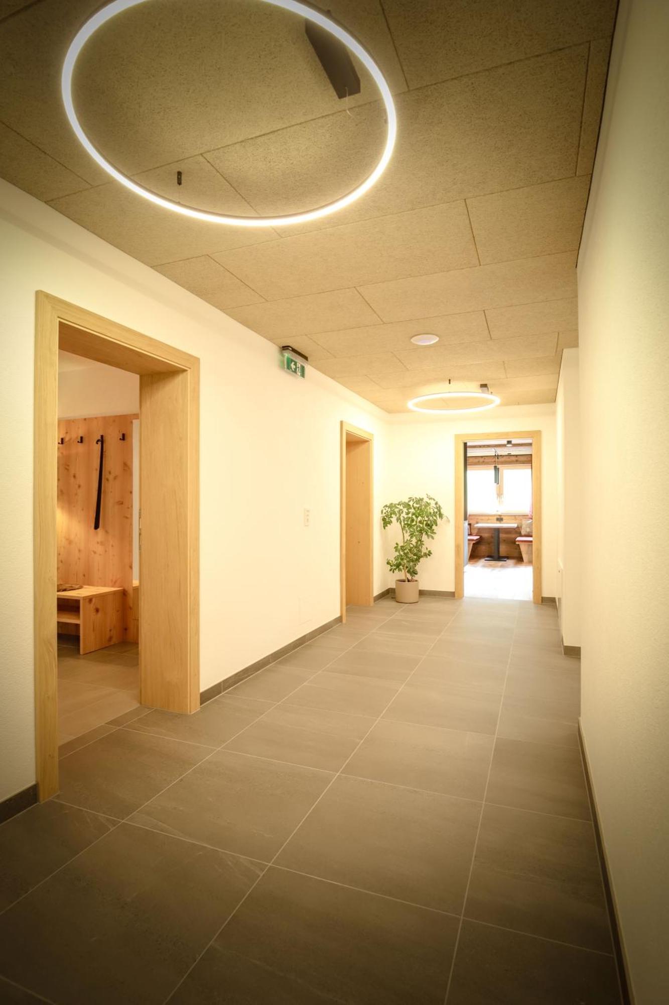 Wolf Apartments Padaun Vals Luaran gambar
