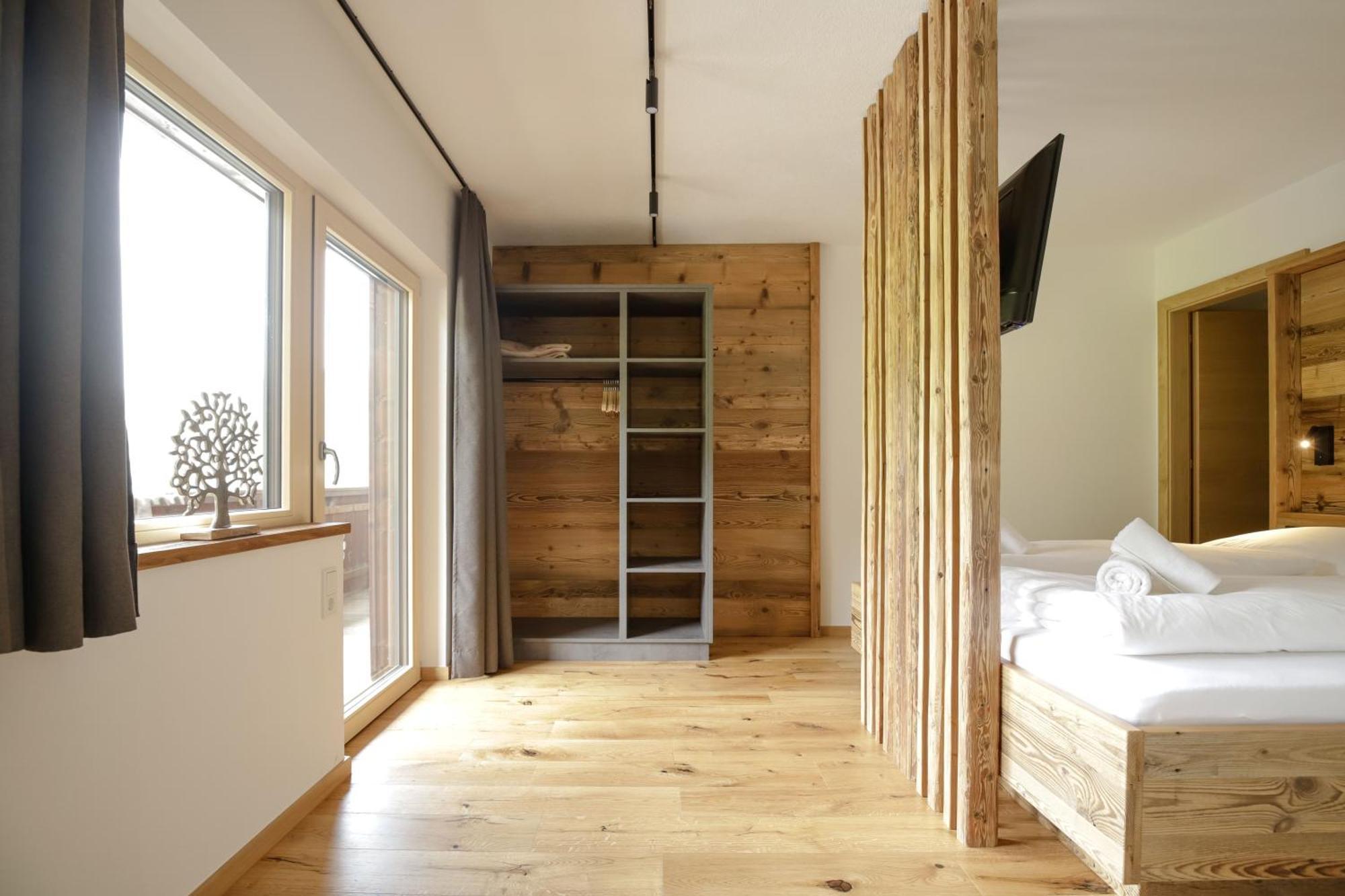 Wolf Apartments Padaun Vals Luaran gambar